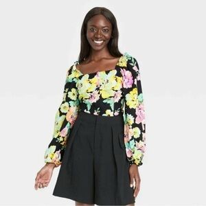 Who What Wear Floral Women's blouse size XL